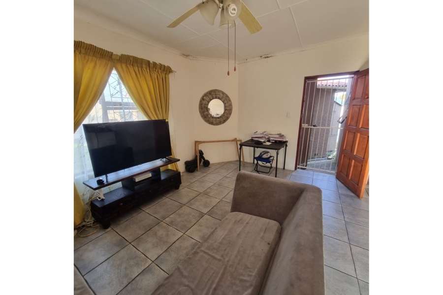 To Let 1 Bedroom Property for Rent in Cambridge Eastern Cape